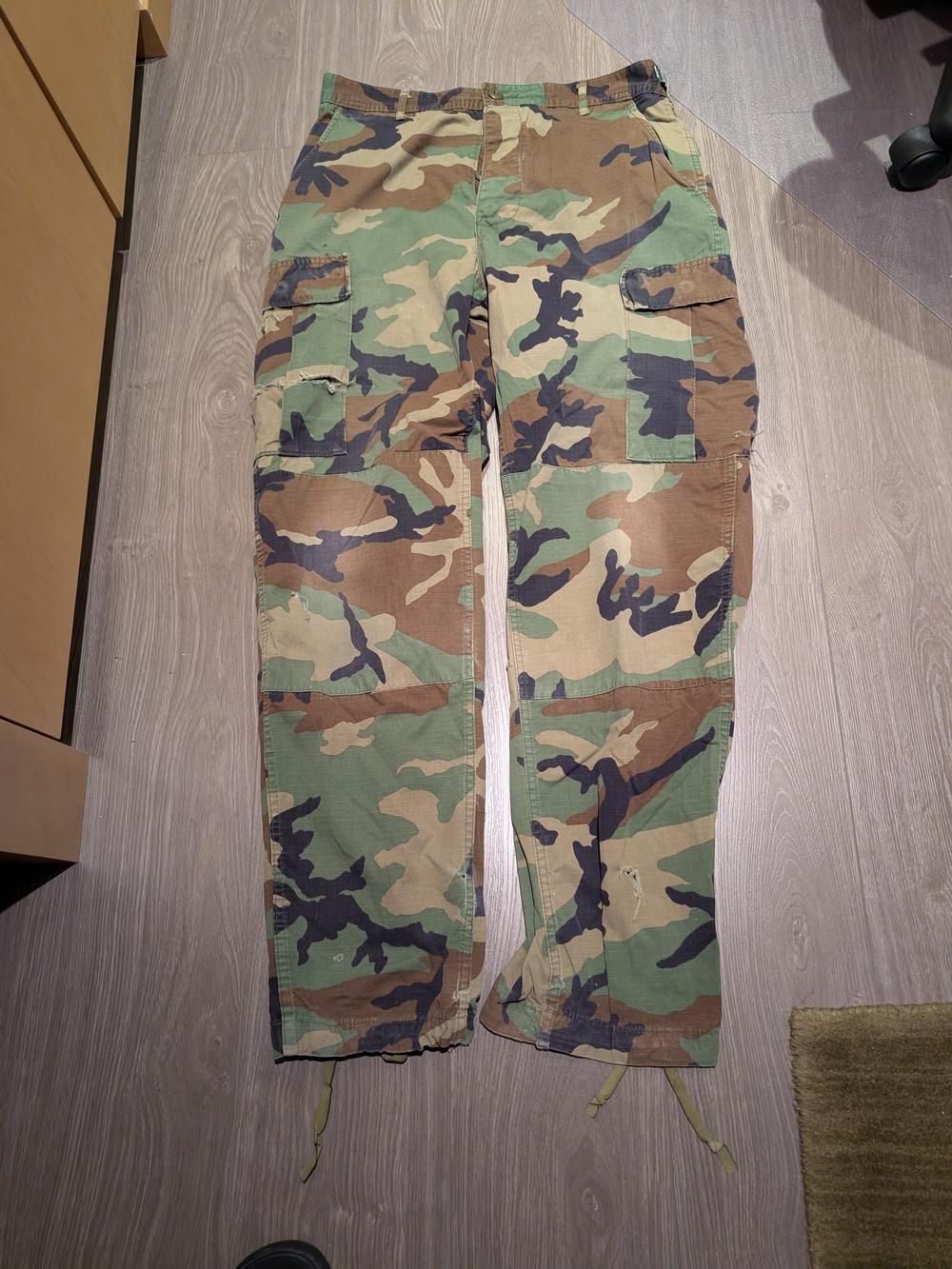 Men's Camouflage Cargo Pants - Woodland Camo